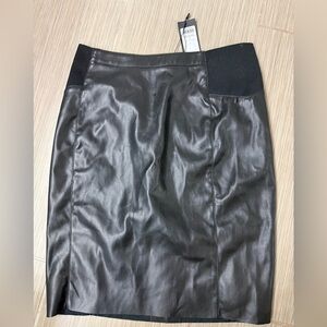 Vero Moda Black Pencil Skirt NWT